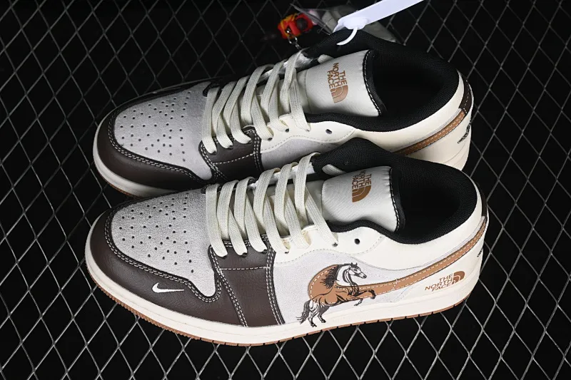 All categories Air Jordan Jordan series basketball shoes Air Jordan 1 Low High-end customized low-top sneakers Air Jordan 1 Low AJ1 Joe 1 North Face joint Year of the Horse limited high-end customized low-top retro basketball shoes XX2624-024